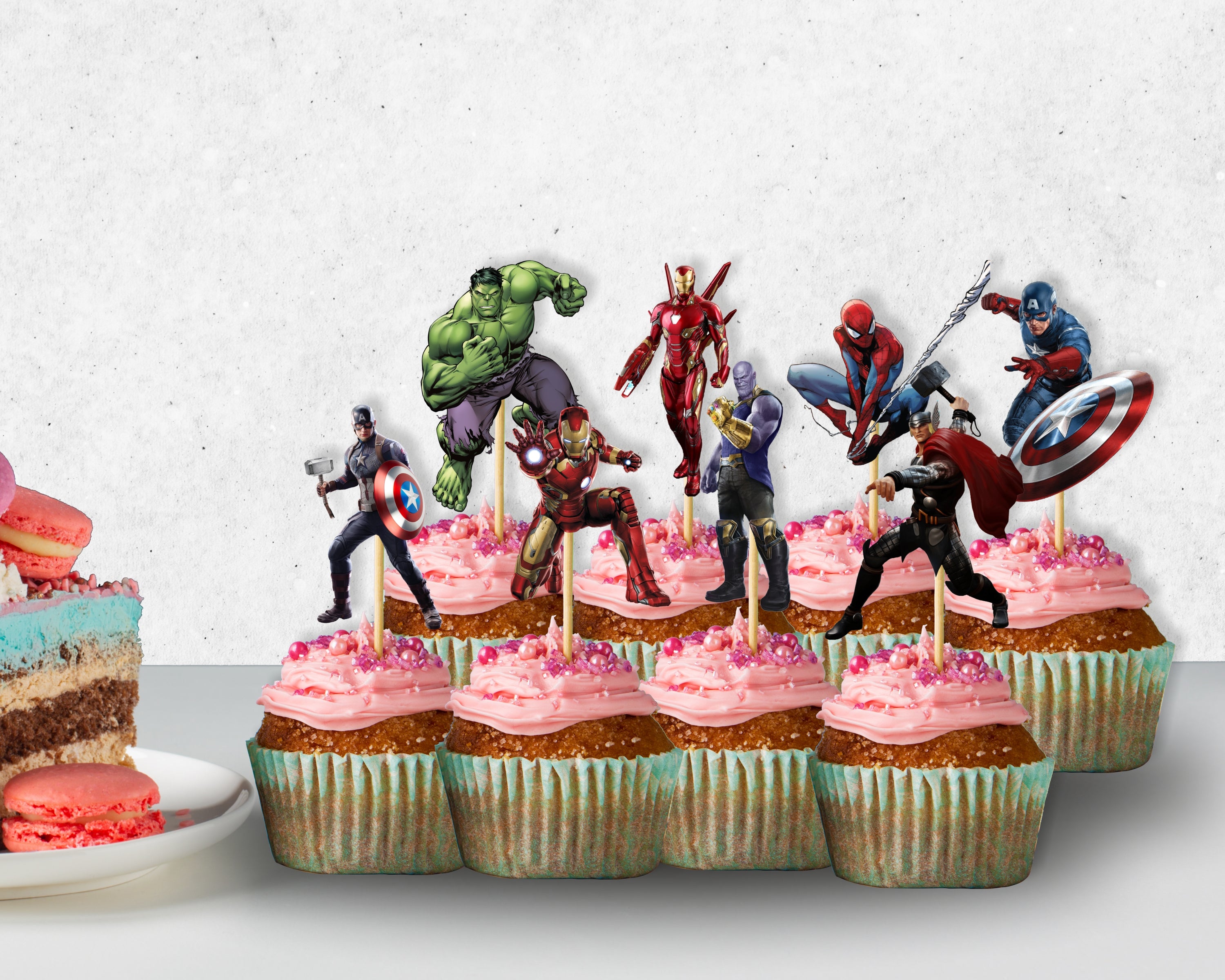 Avengers Special Fondant Cake Red Velvet uae | Gift Avengers Special  Fondant Cake Red Velvet- FNP