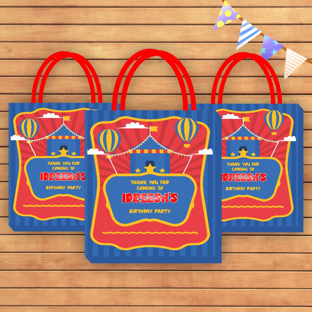 LARZN Premium Carnival Party Bags, Circus Party Favor Bags, New, Fun Fare  Treat Bags, Gift Bags, Goody Bags, Party Favors, Party Supplies, Decorations,  12 Pack : Amazon.in: Home & Kitchen